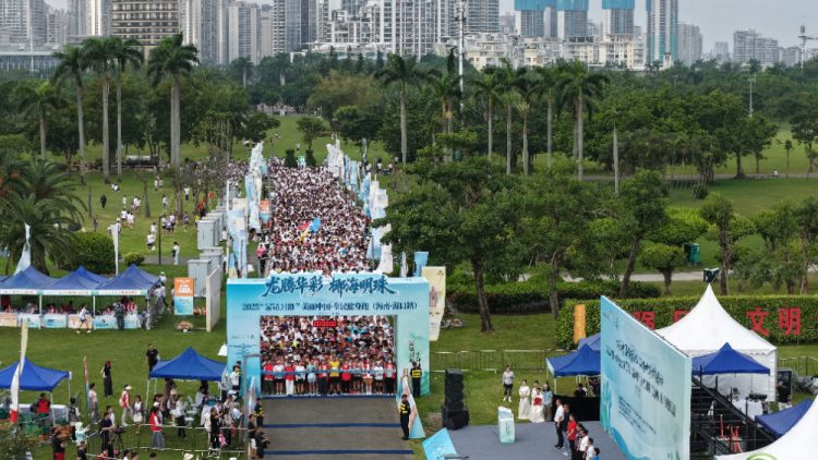 1760947814-03a6818b9a40dca